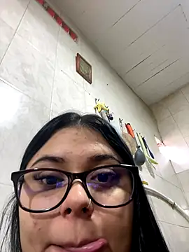 Snapshot of alissonfernandez_ chatting on September 21, 2025, 10:04 pm alissonfernandez online show from September 21, 2025, 10:04 pm