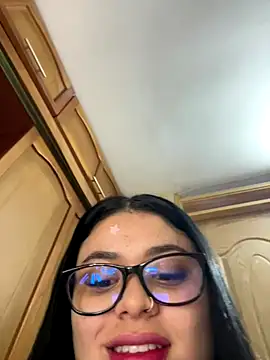 Snapshot of alissonfernandez_ chatting on November 28, 2025, 12:49 pm alissonfernandez online show from November 28, 2025, 12:49 pm