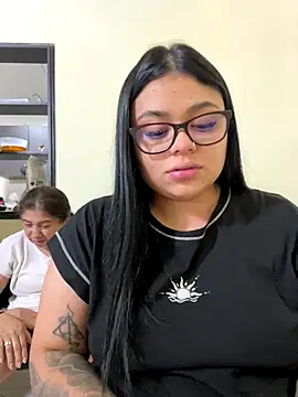 Snapshot of alissonfernandez_ chatting on September 10, 2025, 11:20 am alissonfernandez online show from September 10, 2025, 11:20 am