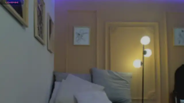 Snapshot of marian_pinzon chatting on February 11, 2026, 7:03 pm marian pinzon online show from February 11, 2026, 7:03 pm