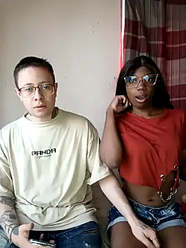 Snapshot of Ashanti_and__alejo chatting on December 26, 2024, 2:05 pm Ashanti and alejo online show from December 26, 2024, 2:05 pm