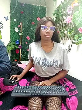 Snapshot of Ashanti_and__alejo chatting on December 14, 2024, 6:30 pm Ashanti and alejo online show from December 14, 2024, 6:30 pm