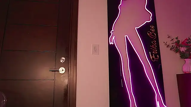 LunaMystyque online show from November 14, 2025, 8:12 pm