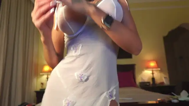 LunaMystyque online show from March 22, 2026, 4:08 pm