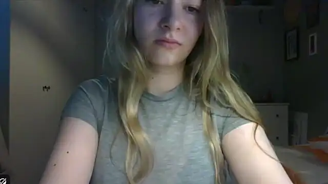 Snapshot of ROSIEx_sweet chatting on June 8, 2026, 6:47 am ROSIEx sweet online show from June 8, 2026, 6:47 am