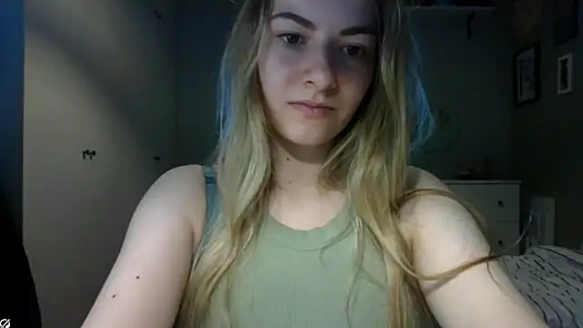 Snapshot of ROSIEx_sweet chatting on May 29, 2026, 9:48 am ROSIEx sweet online show from May 29, 2026, 9:48 am