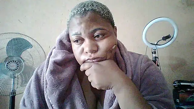 Snapshot of bustyboobs6 chatting on February 16, 2026, 6:01 am bustyboobs6 online show from February 16, 2026, 6:01 am