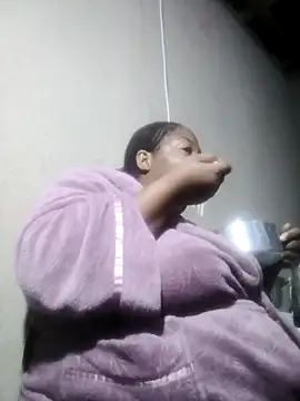 Snapshot of bustyboobs6 chatting on October 21, 2025, 9:14 pm bustyboobs6 online show from October 21, 2025, 9:14 pm