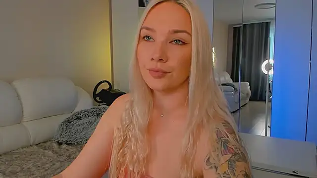 1AlexaGoddess3 online show from September 24, 2025, 5:36 am