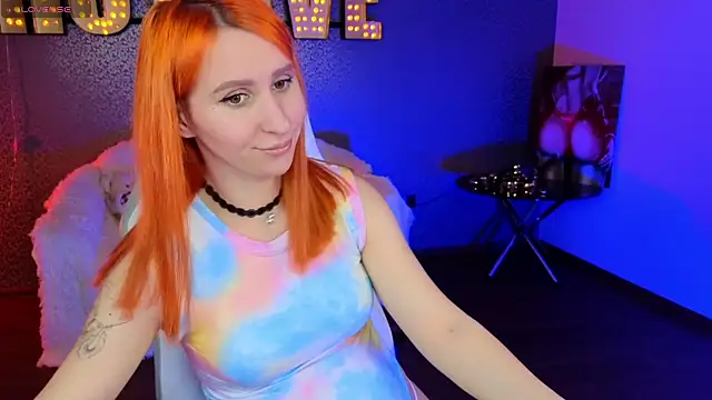 Snapshot of AliceBYKiss chatting on January 24, 2025, 3:45 pm AliceBYKiss online show from January 24, 2025, 3:45 pm