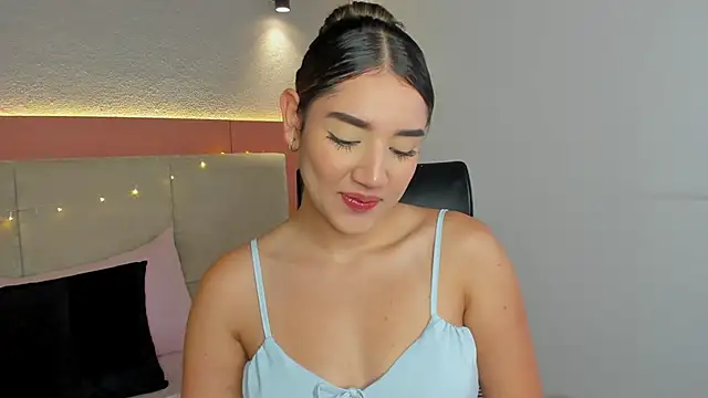 AniiRose online show from November 26, 2025, 12:54 am