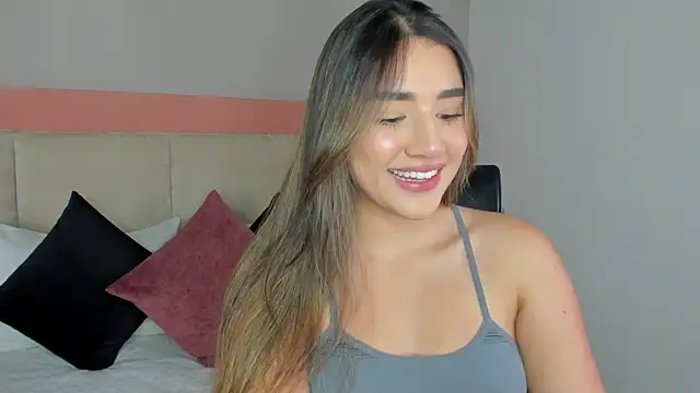 Snapshot of AniiRose chatting on January 14, 2026, 12:47 am AniiRose online show from January 14, 2026, 12:47 am