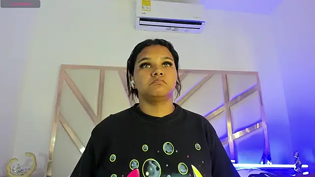 Carolina Evanss online show from September 30, 2025, 11:38 am