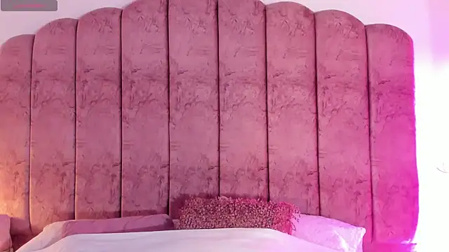 Snapshot of Carolina_Evanss chatting on February 12, 2026, 3:50 am Carolina Evanss online show from February 12, 2026, 3:50 am