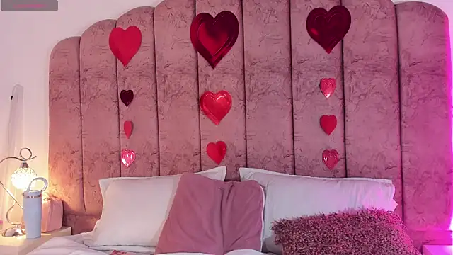 Snapshot of Carolina_Evanss chatting on February 14, 2026, 3:51 am Carolina Evanss online show from February 14, 2026, 3:51 am