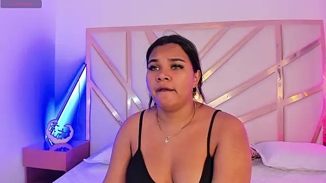 Carolina Evanss online show from November 21, 2025, 11:53 am