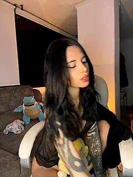 Snapshot of alessia_iris19 chatting on November 30, 2025, 2:12 am alessia iris19 online show from November 30, 2025, 2:12 am