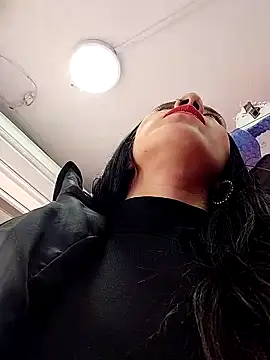 Snapshot of -Lola_Bunny chatting on February 27, 2025, 9:04 pm -Lola Bunny online show from February 27, 2025, 9:04 pm