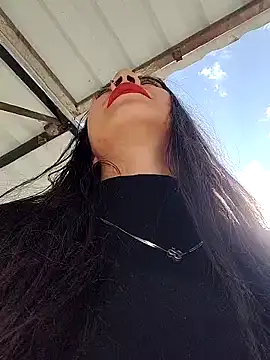 Snapshot of -Lola_Bunny chatting on February 21, 2025, 9:22 pm -Lola Bunny online show from February 21, 2025, 9:22 pm