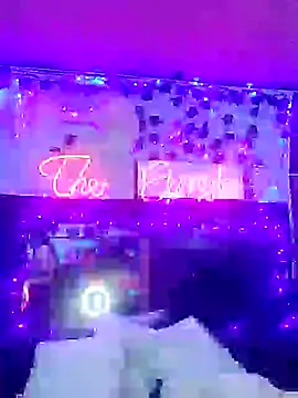 Snapshot of -Lola_Bunny chatting on March 3, 2025, 7:17 pm -Lola Bunny online show from March 3, 2025, 7:17 pm