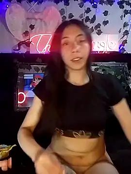 Snapshot of -Lola_Bunny chatting on March 19, 2025, 12:59 am -Lola Bunny online show from March 19, 2025, 12:59 am