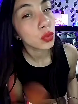 Snapshot of -Lola_Bunny chatting on March 6, 2025, 9:42 pm -Lola Bunny online show from March 6, 2025, 9:42 pm