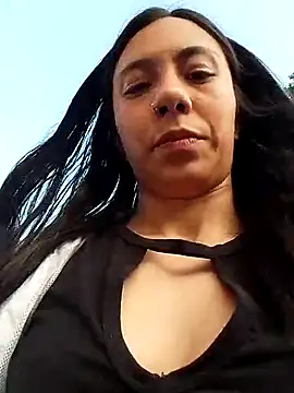 Snapshot of -Lola_Bunny chatting on March 16, 2025, 10:31 pm -Lola Bunny online show from March 16, 2025, 10:31 pm