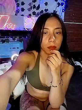 Snapshot of -Lola_Bunny chatting on March 17, 2025, 1:35 am -Lola Bunny online show from March 17, 2025, 1:35 am