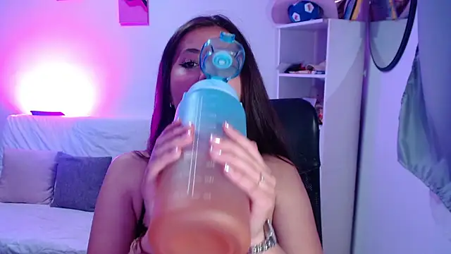 Soy abby online show from April 7, 2026, 11:50 pm