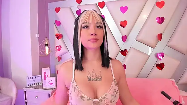 MadissonRey online show from March 3, 2026, 3:52 pm