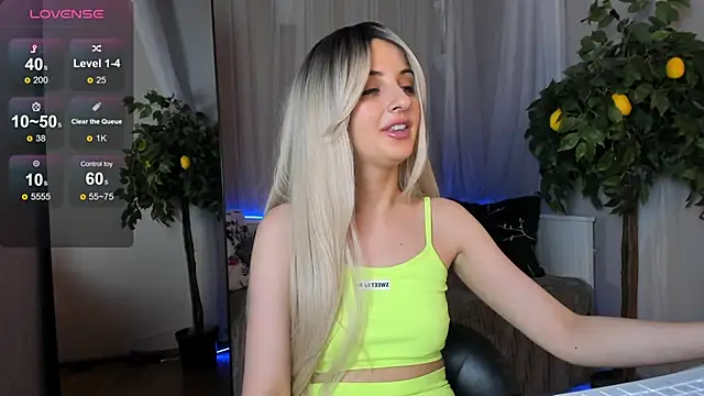 Snapshot of Katty_Lights chatting on February 28, 2025, 10:39 pm Katty Lights online show from February 28, 2025, 10:39 pm