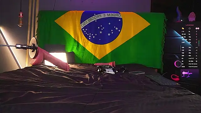 Snapshot of samuel_boy_tatoo chatting on February 8, 2026, 6:55 am samuel boy tatoo online show from February 8, 2026, 6:55 am