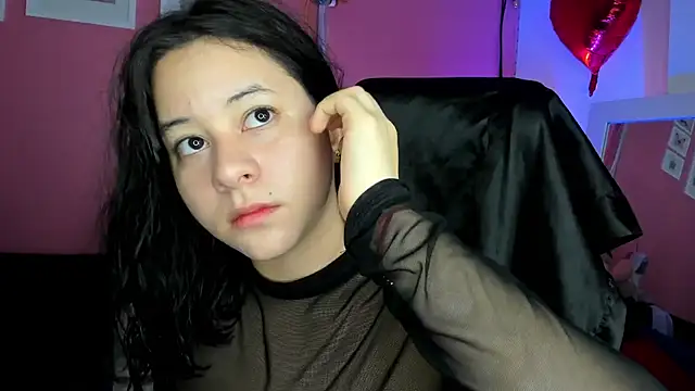 Snapshot of agnes_213 chatting on October 17, 2025, 2:19 pm agnes 213 online show from October 17, 2025, 2:19 pm