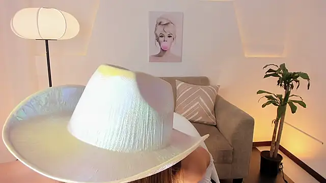 Snapshot of Catvalentine_ chatting on January 6, 2026, 2:04 am Catvalentine online show from January 6, 2026, 2:04 am