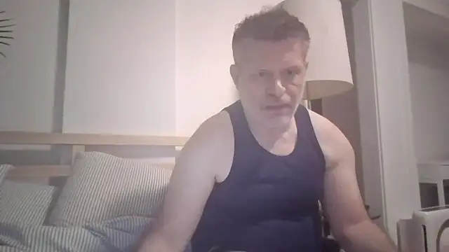 Snapshot of LARawAlways2 chatting on December 15, 2025, 7:31 pm LARawAlways2 online show from December 15, 2025, 7:31 pm