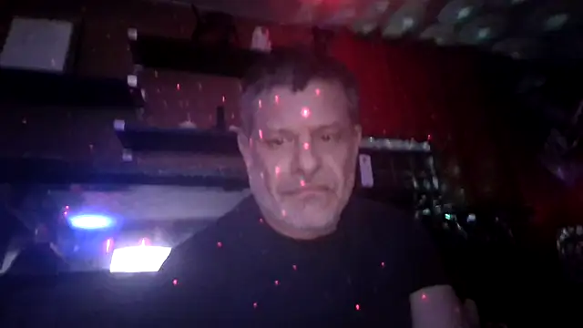 Snapshot of LARawAlways2 chatting on December 16, 2025, 9:46 am LARawAlways2 online show from December 16, 2025, 9:46 am