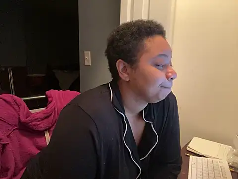 Makemymoney27 online show from February 14, 2025, 8:21 am