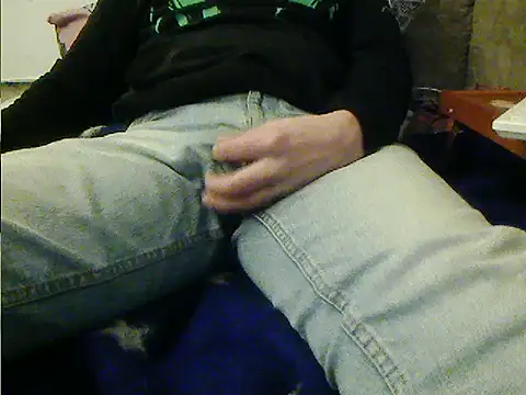 Snapshot of Adi1985gda chatting on December 20, 2025, 9:34 am Adi1985gda online show from December 20, 2025, 9:34 am