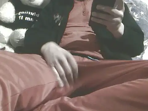 Snapshot of Adi1985gda chatting on February 24, 2026, 9:26 pm Adi1985gda online show from February 24, 2026, 9:26 pm