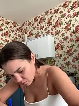 MiraMiss online show from May 11, 2026, 11:55 am