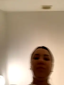 Snapshot of MiraMiss chatting on November 24, 2025, 7:30 am MiraMiss online show from November 24, 2025, 7:30 am