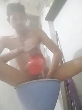 jenilmax online show from October 20, 2025, 5:42 am