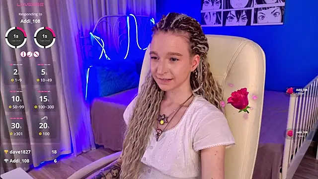 Snapshot of VioletShine chatting on June 14, 2026, 12:39 pm VioletShine online show from June 14, 2026, 12:39 pm