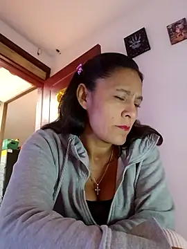 SAMANTA 09- online show from March 6, 2025, 3:35 pm