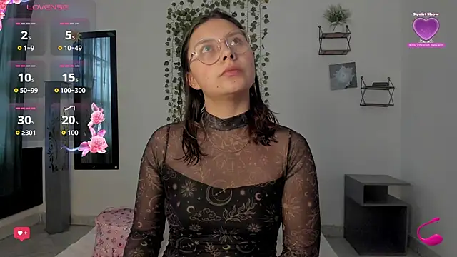 Snapshot of Noellesable chatting on September 20, 2025, 5:18 pm Noellesable online show from September 20, 2025, 5:18 pm