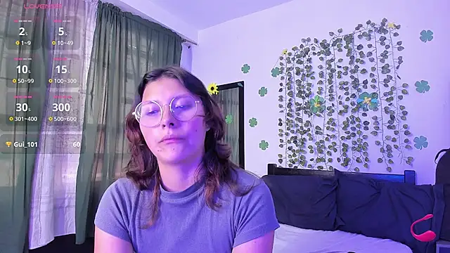 Snapshot of Noellesable chatting on March 21, 2025, 9:23 pm Noellesable online show from March 21, 2025, 9:23 pm