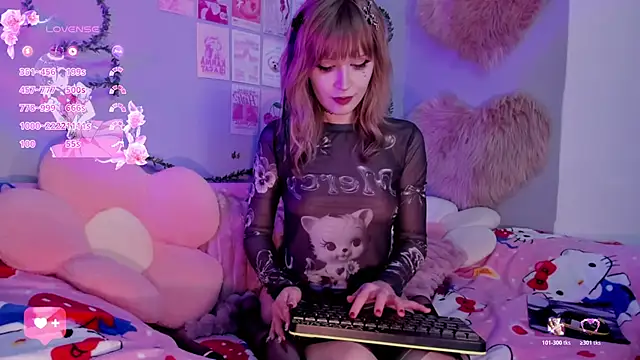 EvaStevs online show from March 28, 2026, 10:22 pm