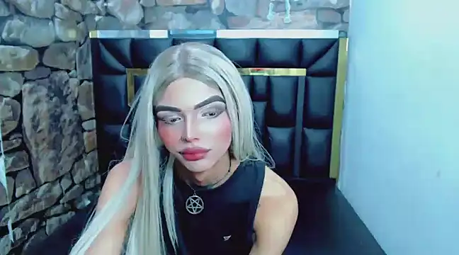 Luna and valery online show from January 4, 2025, 11:27 pm