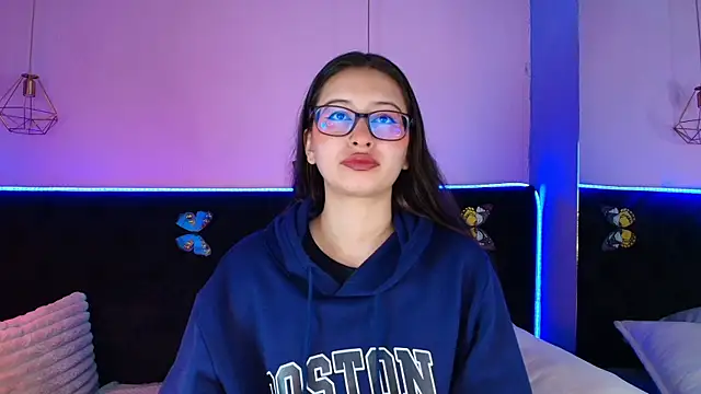 Anastasia Whitee online show from April 3, 2026, 12:22 pm