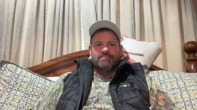 Snapshot of Camo_sex chatting on January 13, 2025, 7:31 pm Camo sex online show from January 13, 2025, 7:31 pm